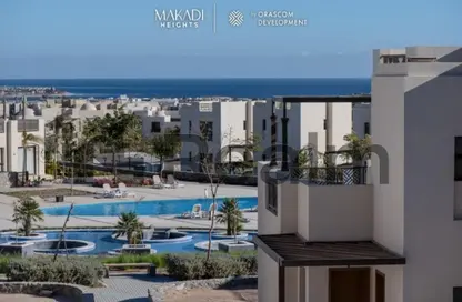 Chalet - 2 Bedrooms - 2 Bathrooms for sale in Makadi Orascom Resort - Makadi - Hurghada - Red Sea