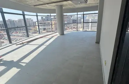 مساحات مكتبية - استوديو - 2 حمامات للايجار في شارع مجمع البنوك - شارع التسعين الجنوبي - التجمع الخامس - مدينة القاهرة الجديدة - القاهرة