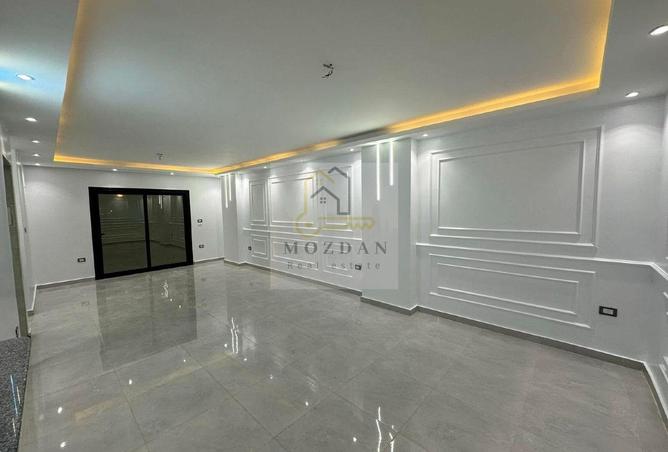 8307407 - Property Image 2