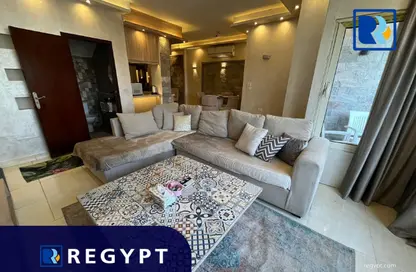 شقة - 2 غرف نوم - 2 حمامات للايجار في شارع الملك الفضل - الزمالك - القاهرة