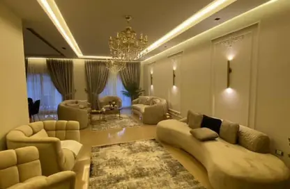 منزل مزدوج - 3 غرف نوم - 3 حمامات للبيع في مدينتي - القاهرة