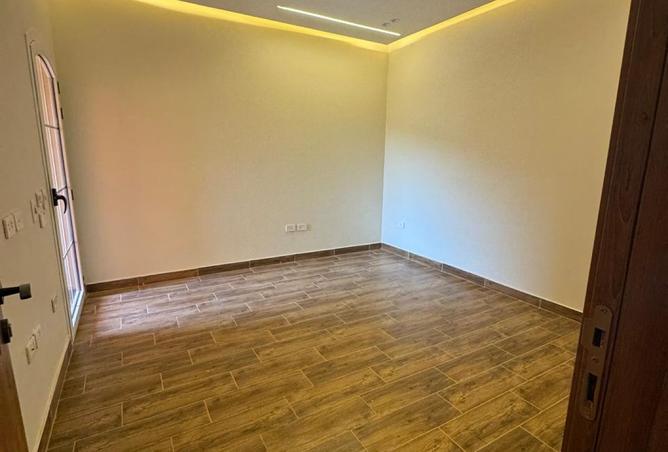 8227722 - Property Image 3