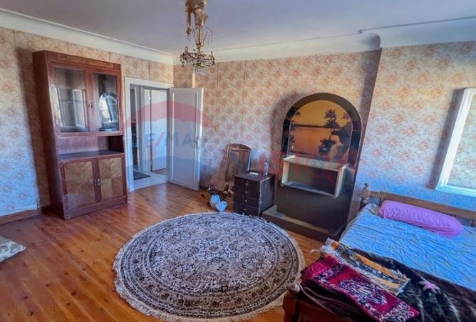 8283403 - Property Image 3