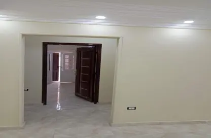 Apartment - 3 Bedrooms - 2 Bathrooms for sale in Gesr Al Suez St. - Roxy - Heliopolis - Masr El Gedida - Cairo