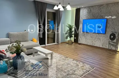 Apartment - 3 Bedrooms - 2 Bathrooms for sale in Green 3 - 2nd District - Sheikh Zayed City - Giza