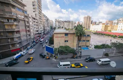 شقة - 3 غرف نوم - 2 حمامات للبيع في لوران - حي شرق - الاسكندرية