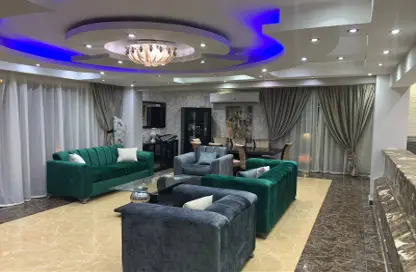 Apartment - 4 Bedrooms - 3 Bathrooms for rent in Shooting Club Street - Dokki - Giza