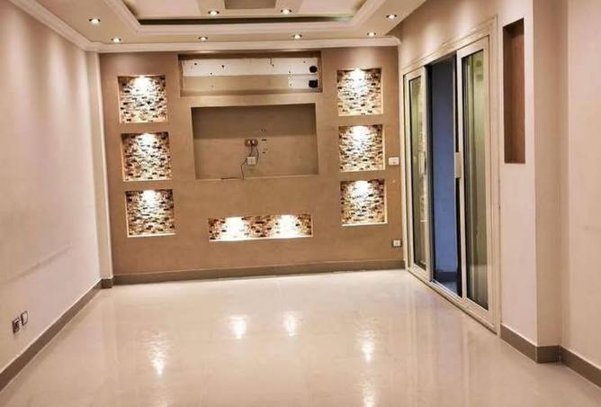 8211755 - Property Main Image