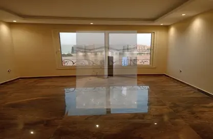 Apartment - 3 Bedrooms - 2 Bathrooms for rent in Ganoob El Acadimia - New Cairo City - Cairo