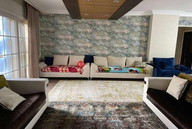 8327141 - Property Image 2