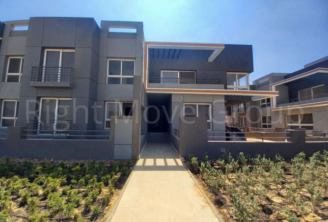 8324431 - Property Image 3