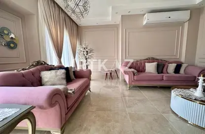 شقة - 3 غرف نوم - 2 حمامات للبيع في مون ريزيدنس - فيفث سكوير - التجمع الخامس - مدينة القاهرة الجديدة - القاهرة