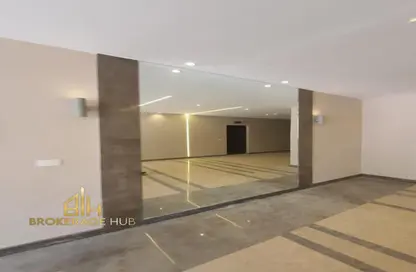 شقة - 3 غرف نوم - 3 حمامات للايجار في مون ريزيدنس - فيفث سكوير - التجمع الخامس - مدينة القاهرة الجديدة - القاهرة