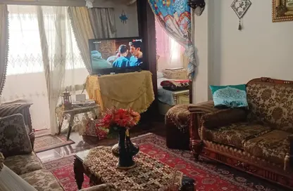Apartment - 3 Bedrooms - 1 Bathroom for sale in El Shatby - Hay Wasat - Alexandria