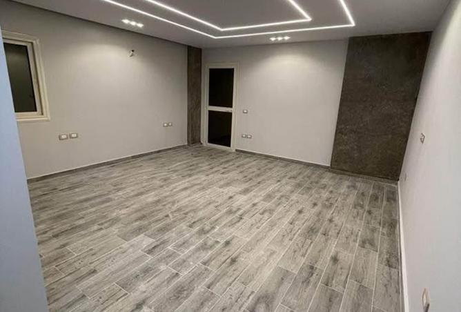 8419584 - Property Image 2