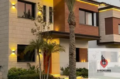 Villa - 5 Bedrooms - 6 Bathrooms for sale in Azzar - 5th Settlement Compounds - The 5th Settlement - New Cairo City - Cairo