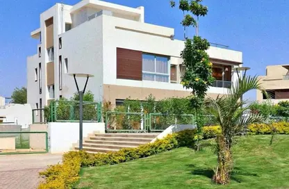 Villa - 5 Bedrooms - 4 Bathrooms for sale in Upville - Cairo Alexandria Desert Road - 6 October City - Giza Villa - 5 Bedrooms - 4 Bathrooms for sale in Upville - Cairo Alexandria Desert Road - 6 October City - Giza