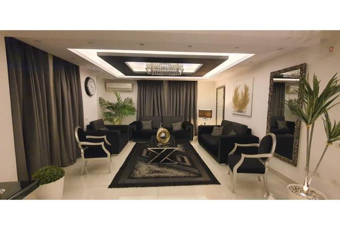 7932911 - Property Image 2