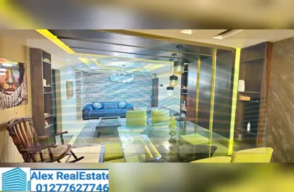 شقة - 3 غرف نوم - 2 حمامات للايجار في شارع أحمد باشا ترك - فلمنج - حي شرق - الاسكندرية