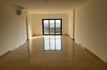 شقة - 3 غرف نوم - 3 حمامات للايجار في مون ريزيدنس - فيفث سكوير - التجمع الخامس - مدينة القاهرة الجديدة - القاهرة