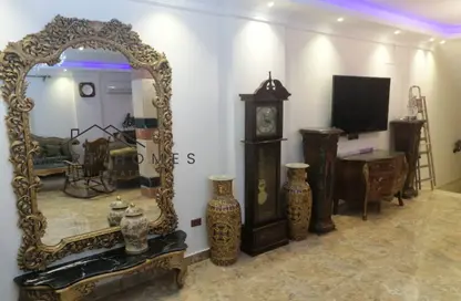 Townhouse - 7+ Bedrooms - 7+ Bathrooms for sale in Yasmine District - 14th District - Sheikh Zayed City - Giza