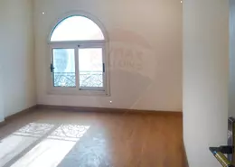 Apartment - 3 Bedrooms - 3 Bathrooms for sale in Mohamed Fawzy Moaz St. - Smouha - Hay Sharq - Alexandria