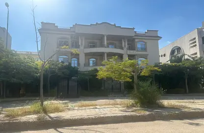 شقة - 3 غرف نوم - 3 حمامات للبيع في شارع البستان - الحي التاسع - الشيخ زايد - الجيزة