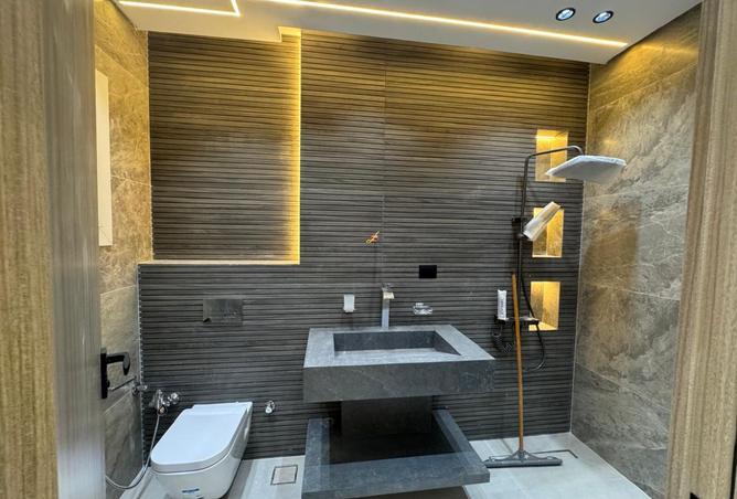 8186924 - Property Image 2