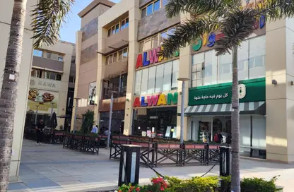 Retail - Studio - 2 Bathrooms for rent in Al Shabab St. - 17th District - Sheikh Zayed City - Giza
