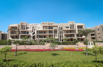 Apartment - 2 Bedrooms - 2 Bathrooms for sale in Moon Residences - Fifth Square - The 5th Settlement - New Cairo City - Cairo