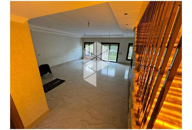 8330614 - Property Image 2