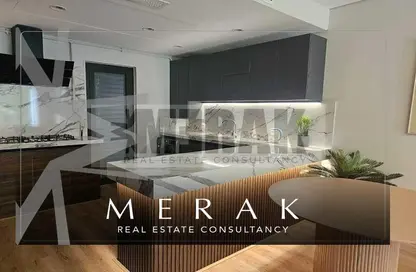 Apartment - 2 Bedrooms - 2 Bathrooms for sale in Lake View Residence - 5th Settlement Compounds - The 5th Settlement - New Cairo City - Cairo