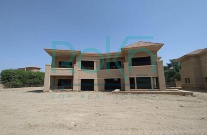 Villa - 6 Bedrooms - 6 Bathrooms for sale in Al Karma 3 - 26th of July Corridor - 6 October City - Giza