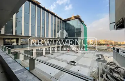 Retail - Studio - 2 Bathrooms for sale in Granoy - 5th Settlement Compounds - The 5th Settlement - New Cairo City - Cairo