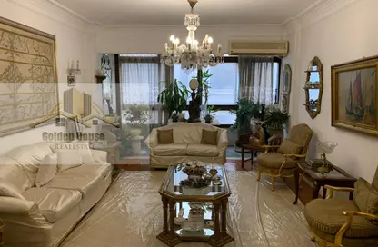 شقة - 3 غرف نوم - 2 حمامات للبيع في شارع المنصور محمد - الزمالك - القاهرة شقة - 3 غرف نوم - 2 حمامات للبيع في شارع المنصور محمد - الزمالك - القاهرة