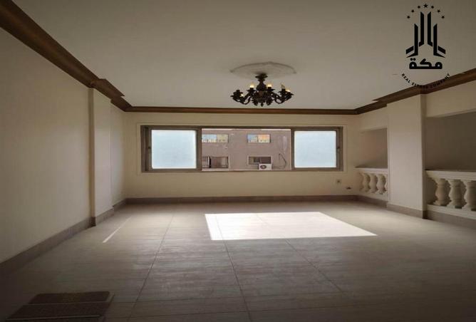 8321403 - Property Image 3