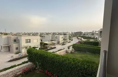 شاليه - 2 غرف نوم - 2 حمامات للبيع في ازها الساحل الشمالي - راس الحكمة - الساحل الشمالي