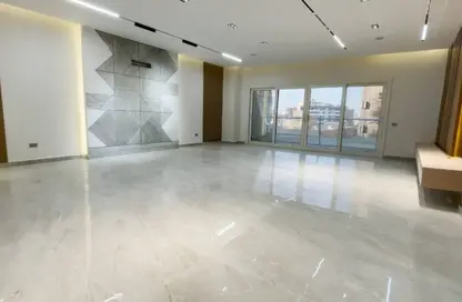 شقة - 3 غرف نوم - 3 حمامات للبيع في شارع لبنان - المهندسين - الجيزة