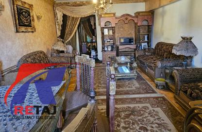شقة - 3 غرف نوم - 2 حمامات للبيع في شارع المهندس ايهاب عزت - المنطقة التاسعة - مدينة نصر - القاهرة