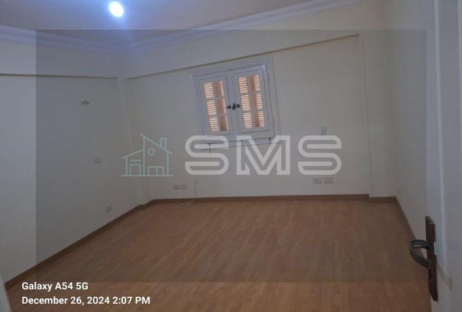 8222037 - Property Image 2