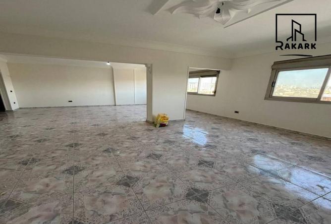 8257039 - Property Main Image