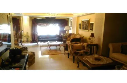 Apartment - 3 Bedrooms - 2 Bathrooms for sale in Al Nahda St. - Maadi - Hay El Maadi - Cairo