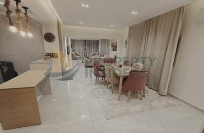 شقة - 3 غرف نوم - 3 حمامات للايجار في شارع سوريا - المهندسين - الجيزة