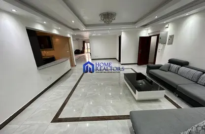 شقة - 3 غرف نوم - 3 حمامات للايجار في سرايات المعادي - حي المعادي - القاهرة