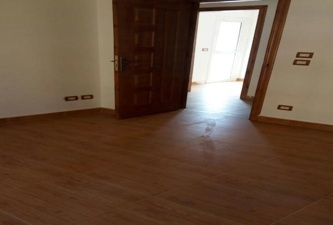 8182802 - Property Image 3