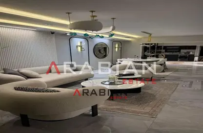 Apartment - 2 Bedrooms - 2 Bathrooms for sale in Stone Residence - 5th Settlement Compounds - The 5th Settlement - New Cairo City - Cairo