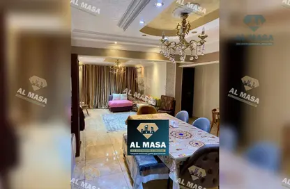 Apartment - 3 Bedrooms - 1 Bathroom for sale in Ahmed Saeed St. - Abbasia - Cairo