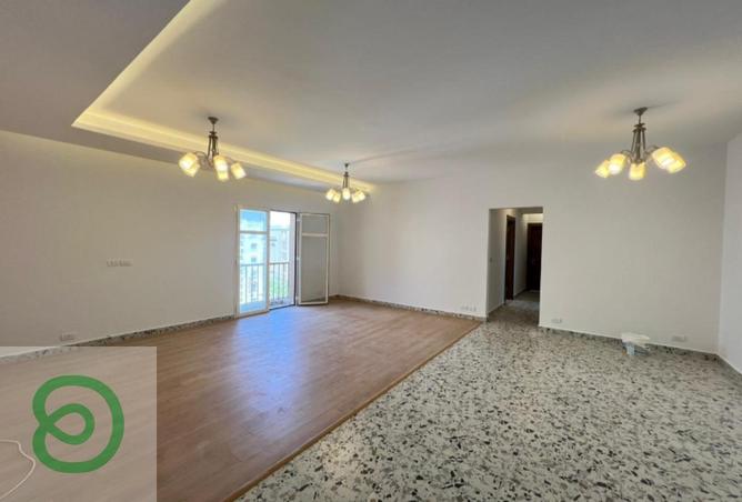 8403604 - Property Image 3