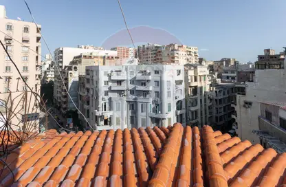 Apartment - 5 Bedrooms - 2 Bathrooms for sale in Port Said St. - Sporting - Hay Sharq - Alexandria
