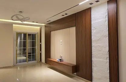 Apartment - 3 Bedrooms - 3 Bathrooms for sale in Gate 3 old - Khafre - Hadayek El Ahram - Giza